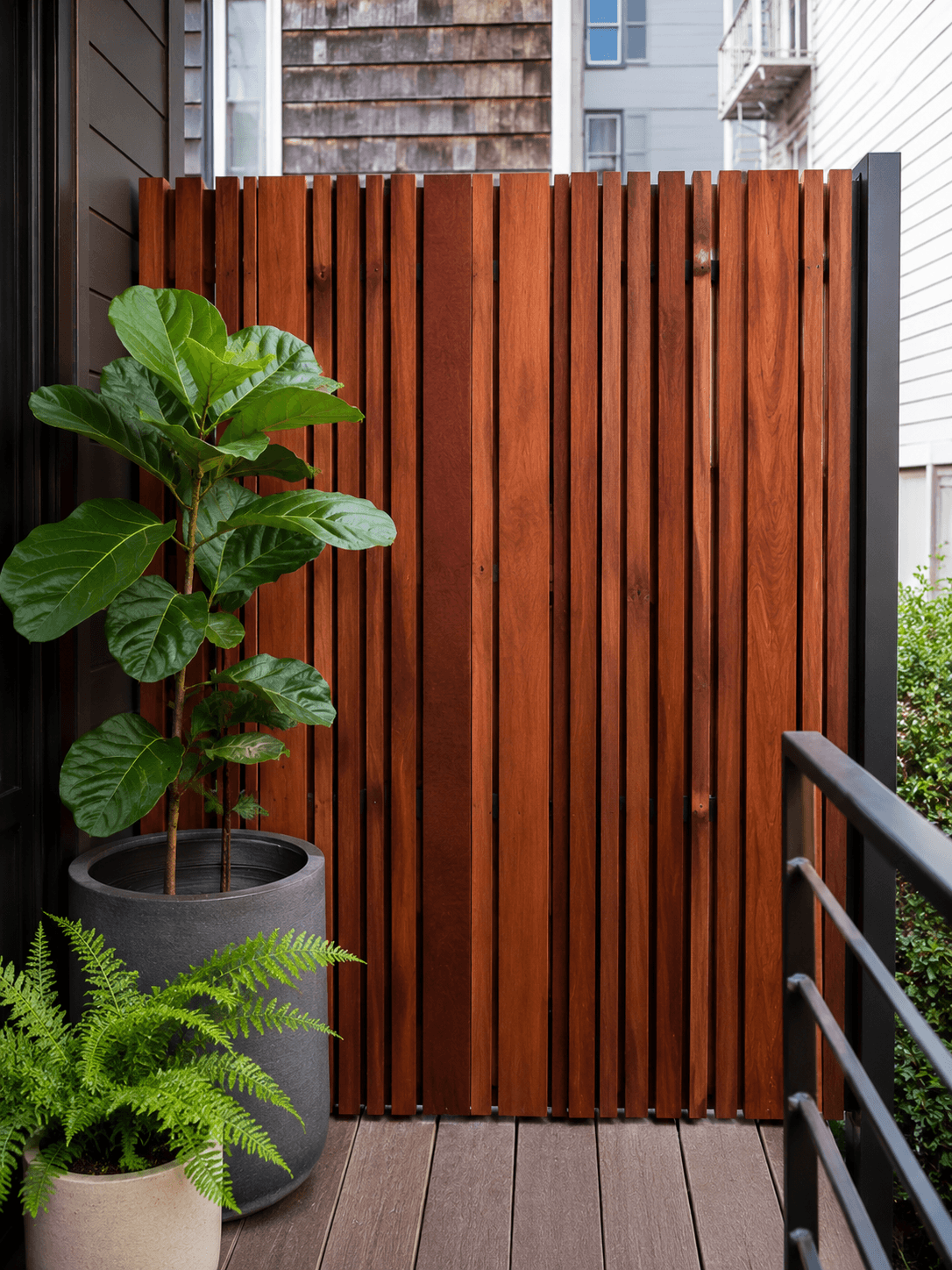 Vertical Slat Deck Privacy Screen
